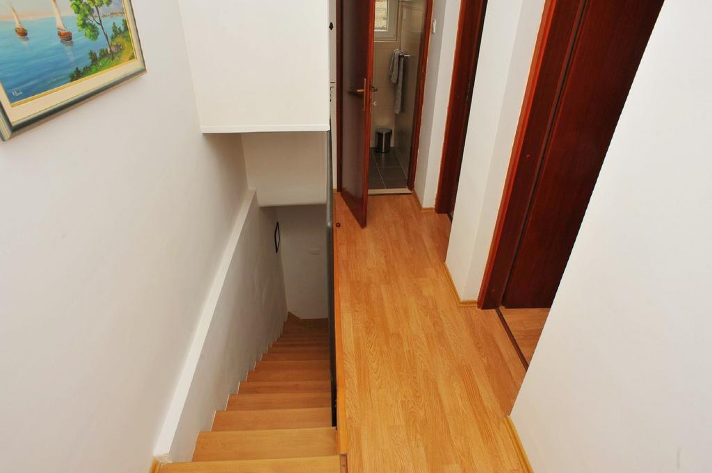 Holiday Home Lucica Сутіван Екстер'єр фото