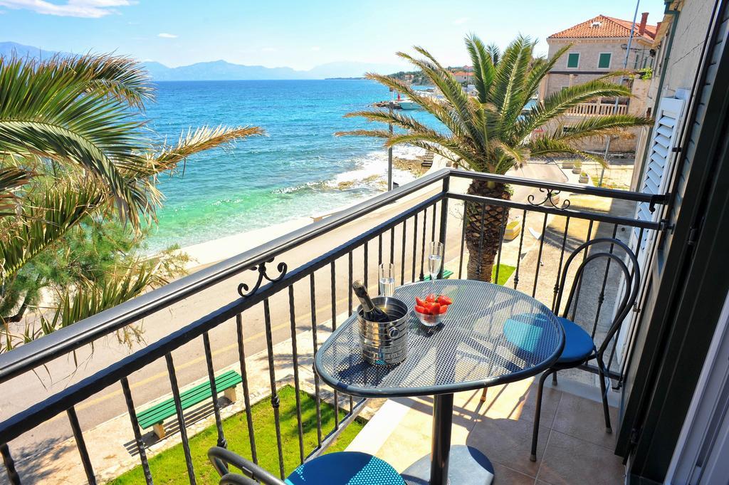 Holiday Home Lucica Сутіван Екстер'єр фото