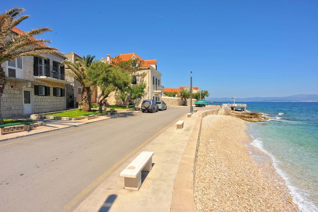 Holiday Home Lucica Сутіван Екстер'єр фото