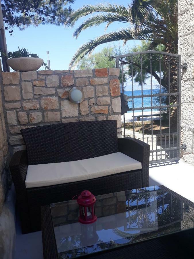 Holiday Home Lucica Сутіван Екстер'єр фото