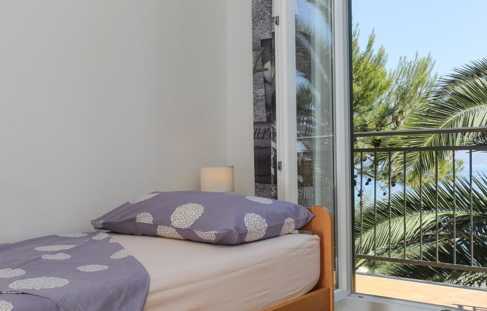 Holiday Home Lucica Сутіван Екстер'єр фото