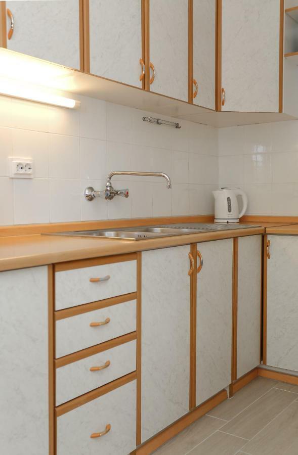 Holiday Home Lucica Сутіван Екстер'єр фото