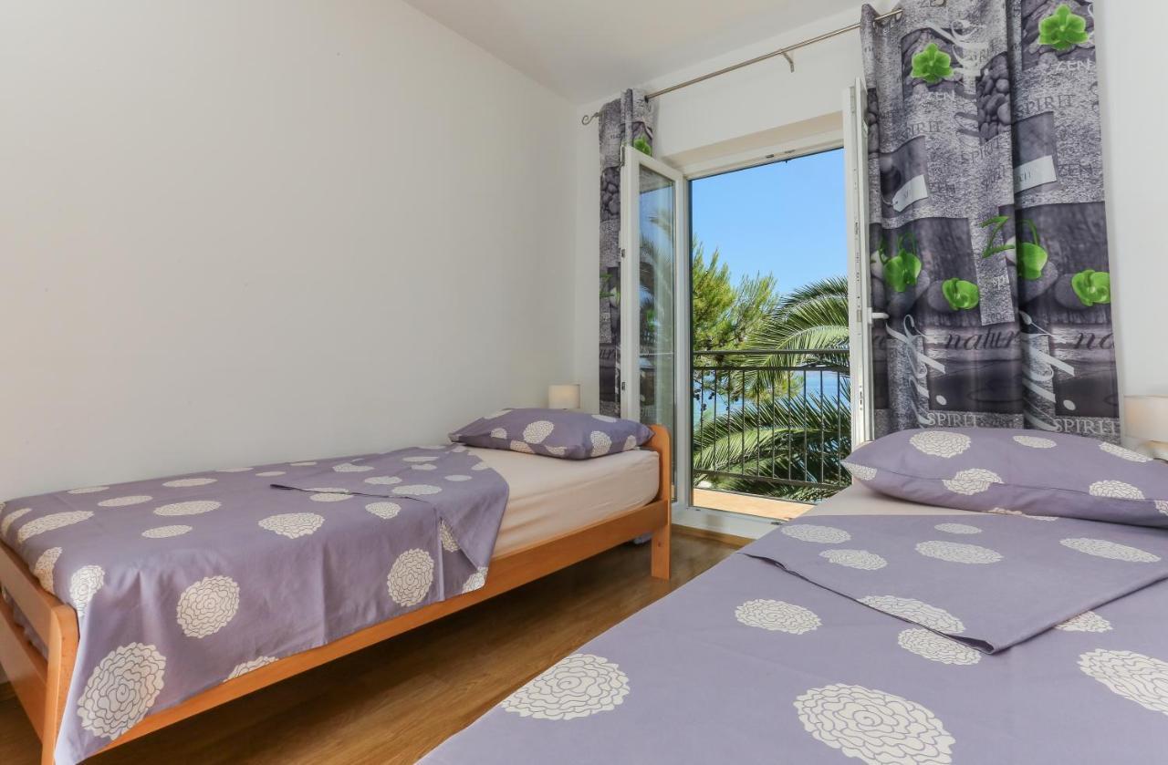 Holiday Home Lucica Сутіван Екстер'єр фото