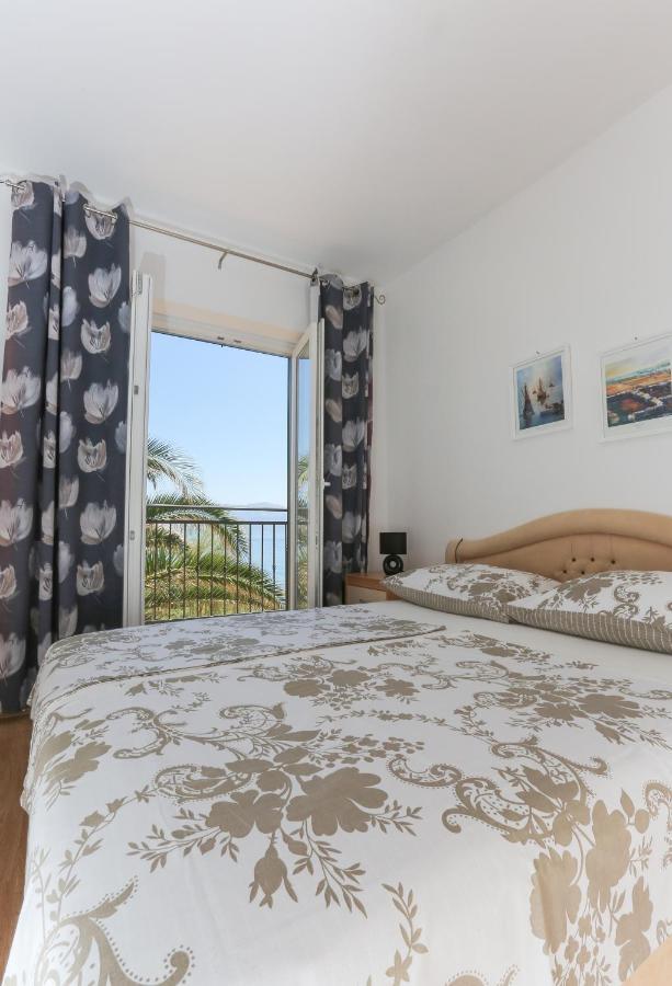 Holiday Home Lucica Сутіван Екстер'єр фото